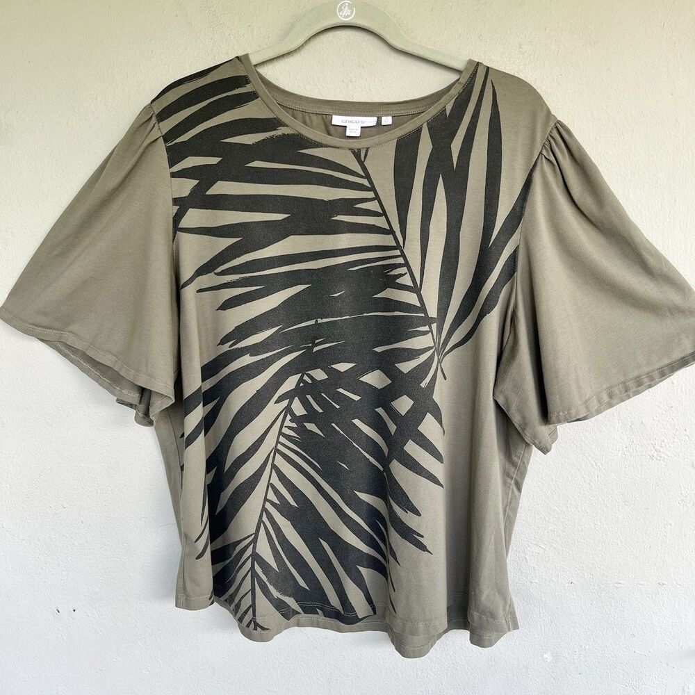 Chico's Palm Leaf Print Top 4/XXL Olive Flutter Sleeve Shirred Tropical Resort